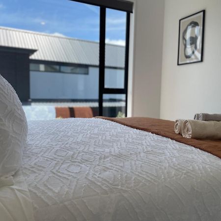 Luxury 2 Bedroom Townhouse Opposite Merivale Mall Christchurch Eksteriør bilde
