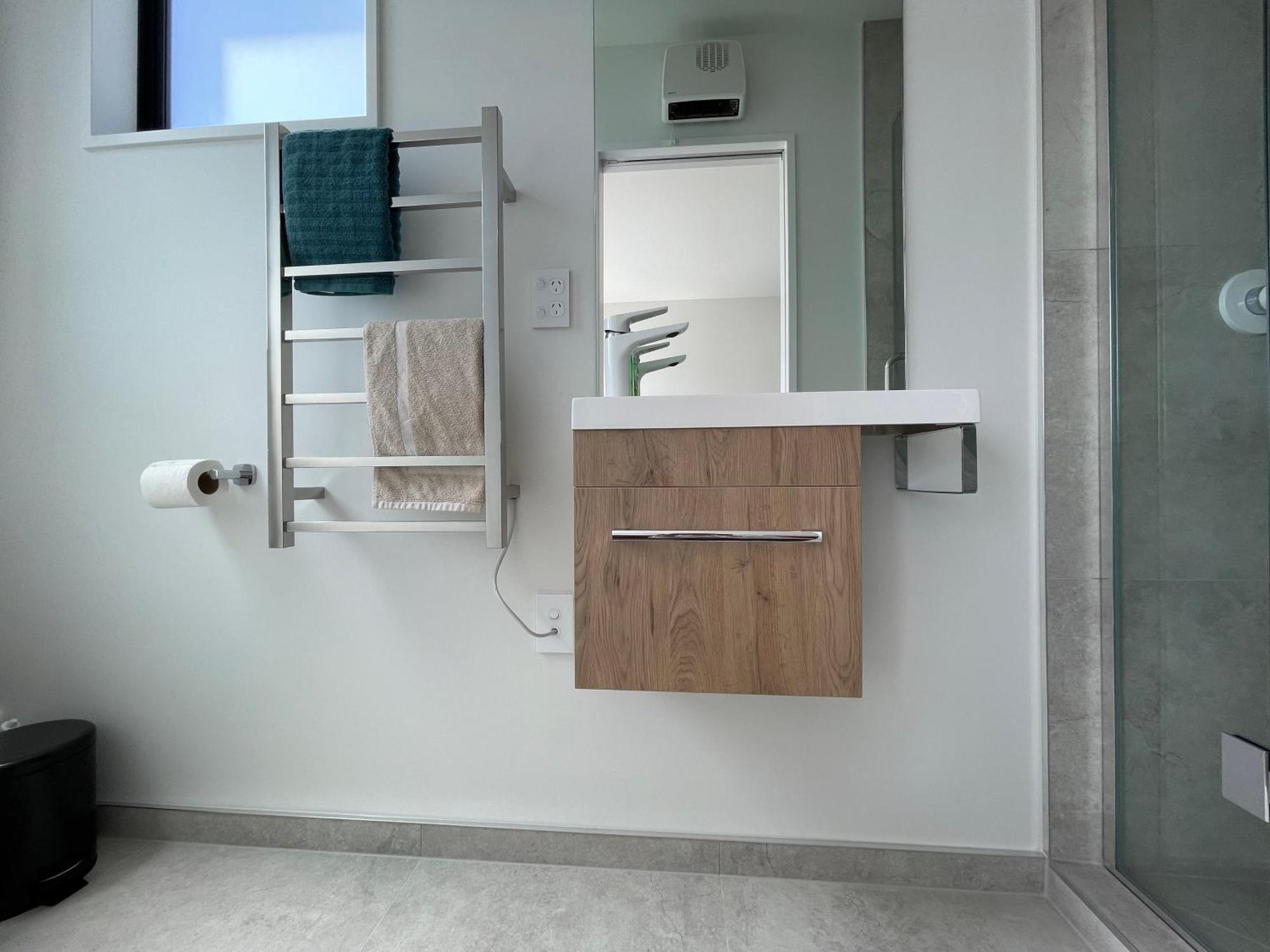 Luxury 2 Bedroom Townhouse Opposite Merivale Mall Christchurch Eksteriør bilde