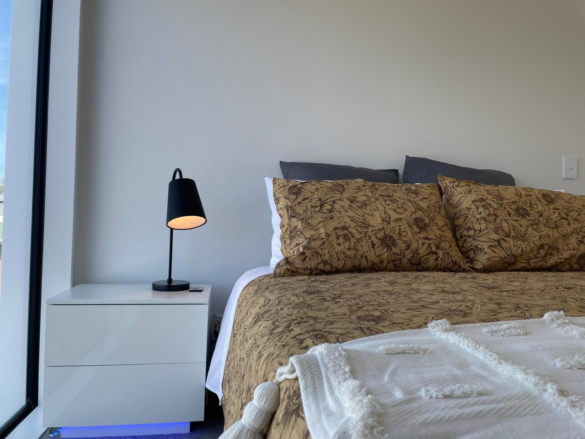 Luxury 2 Bedroom Townhouse Opposite Merivale Mall Christchurch Eksteriør bilde