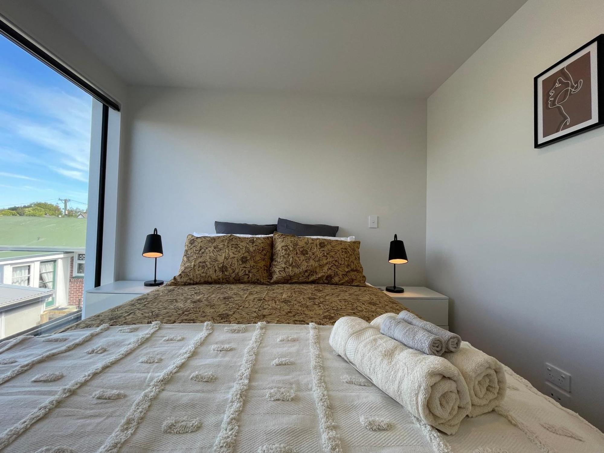 Luxury 2 Bedroom Townhouse Opposite Merivale Mall Christchurch Eksteriør bilde