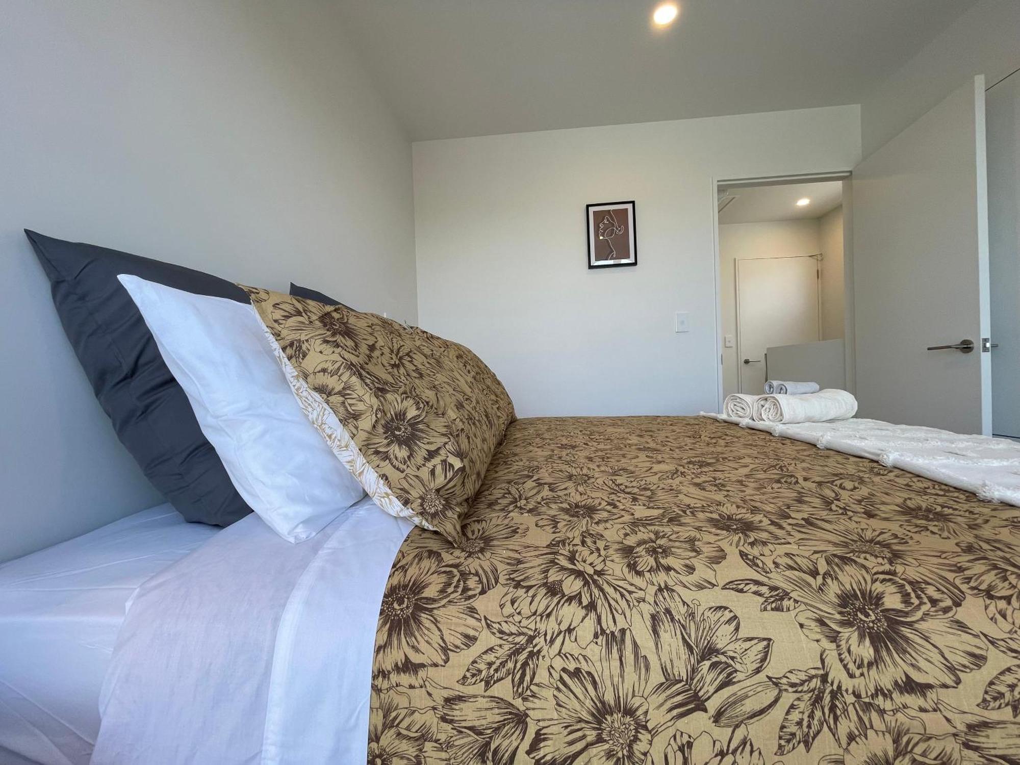 Luxury 2 Bedroom Townhouse Opposite Merivale Mall Christchurch Eksteriør bilde