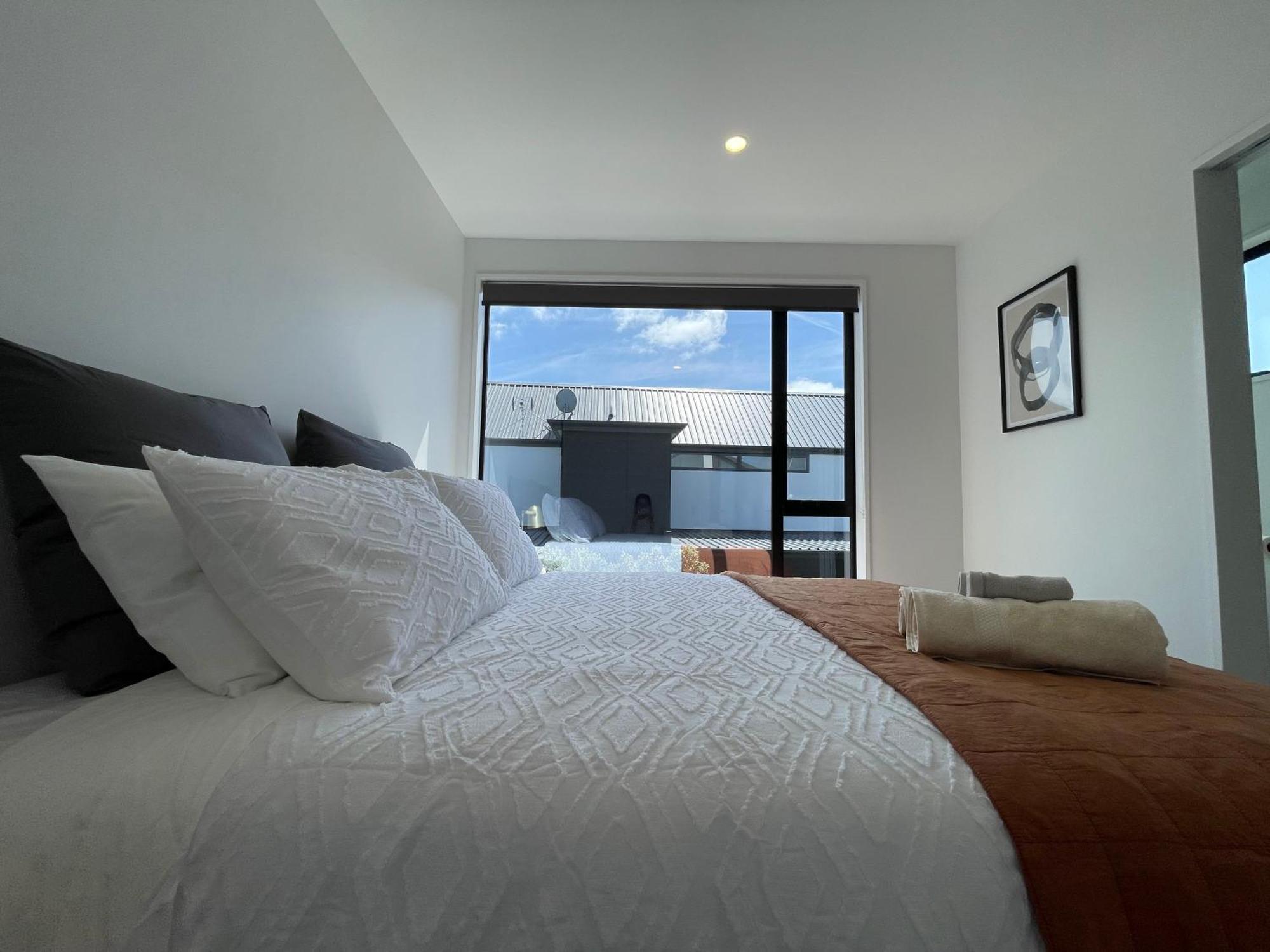 Luxury 2 Bedroom Townhouse Opposite Merivale Mall Christchurch Eksteriør bilde