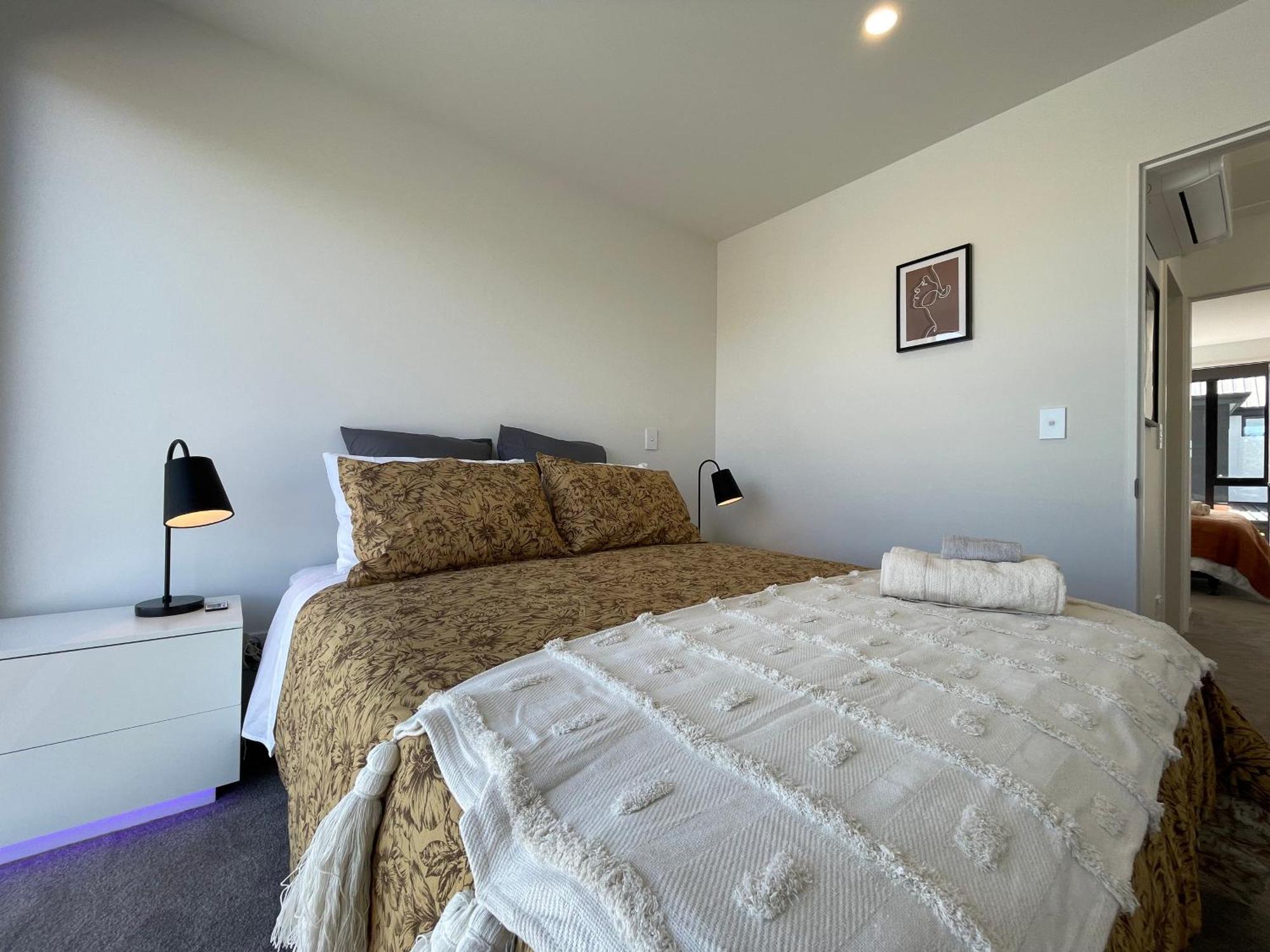 Luxury 2 Bedroom Townhouse Opposite Merivale Mall Christchurch Eksteriør bilde