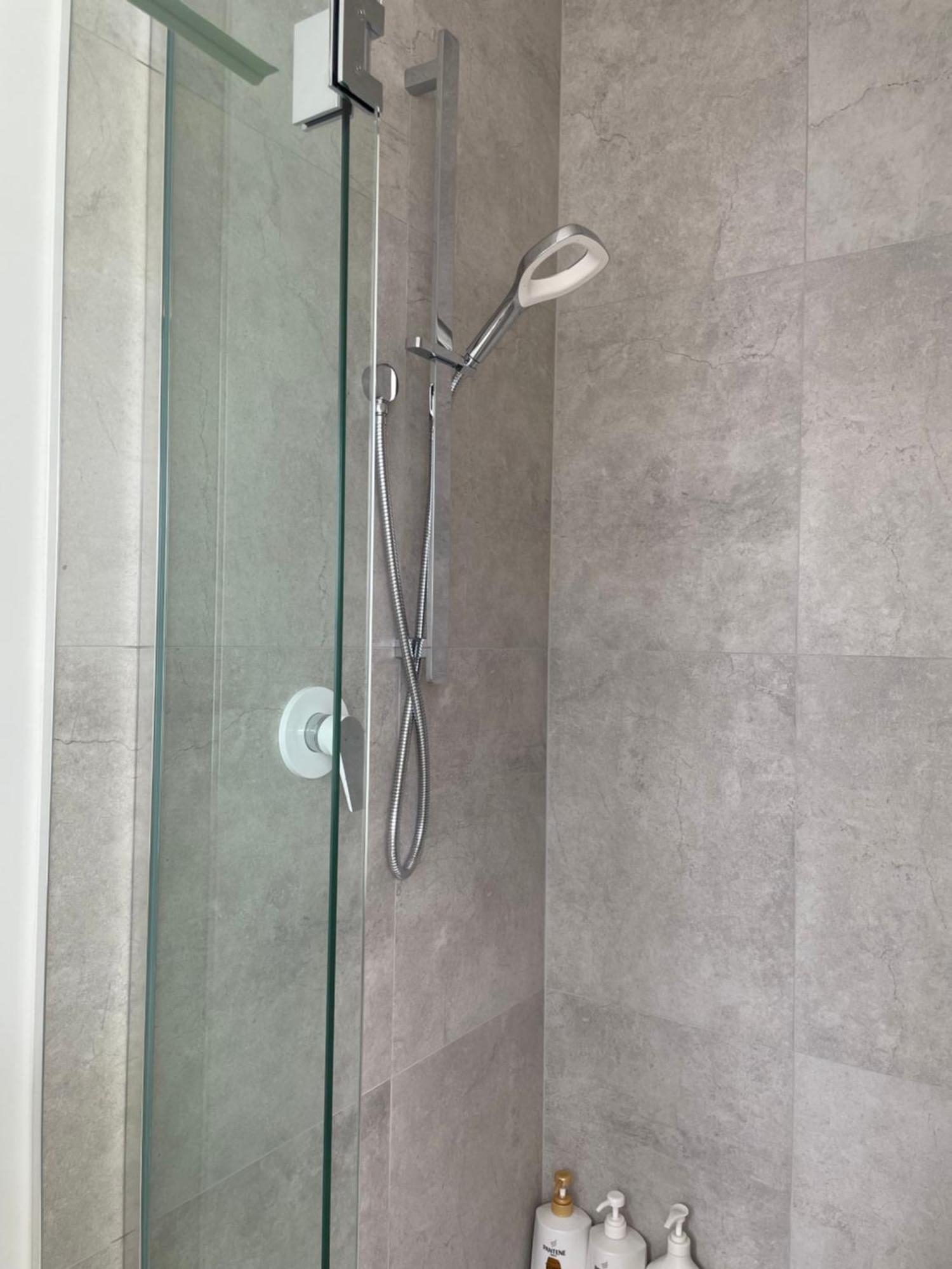 Luxury 2 Bedroom Townhouse Opposite Merivale Mall Christchurch Eksteriør bilde